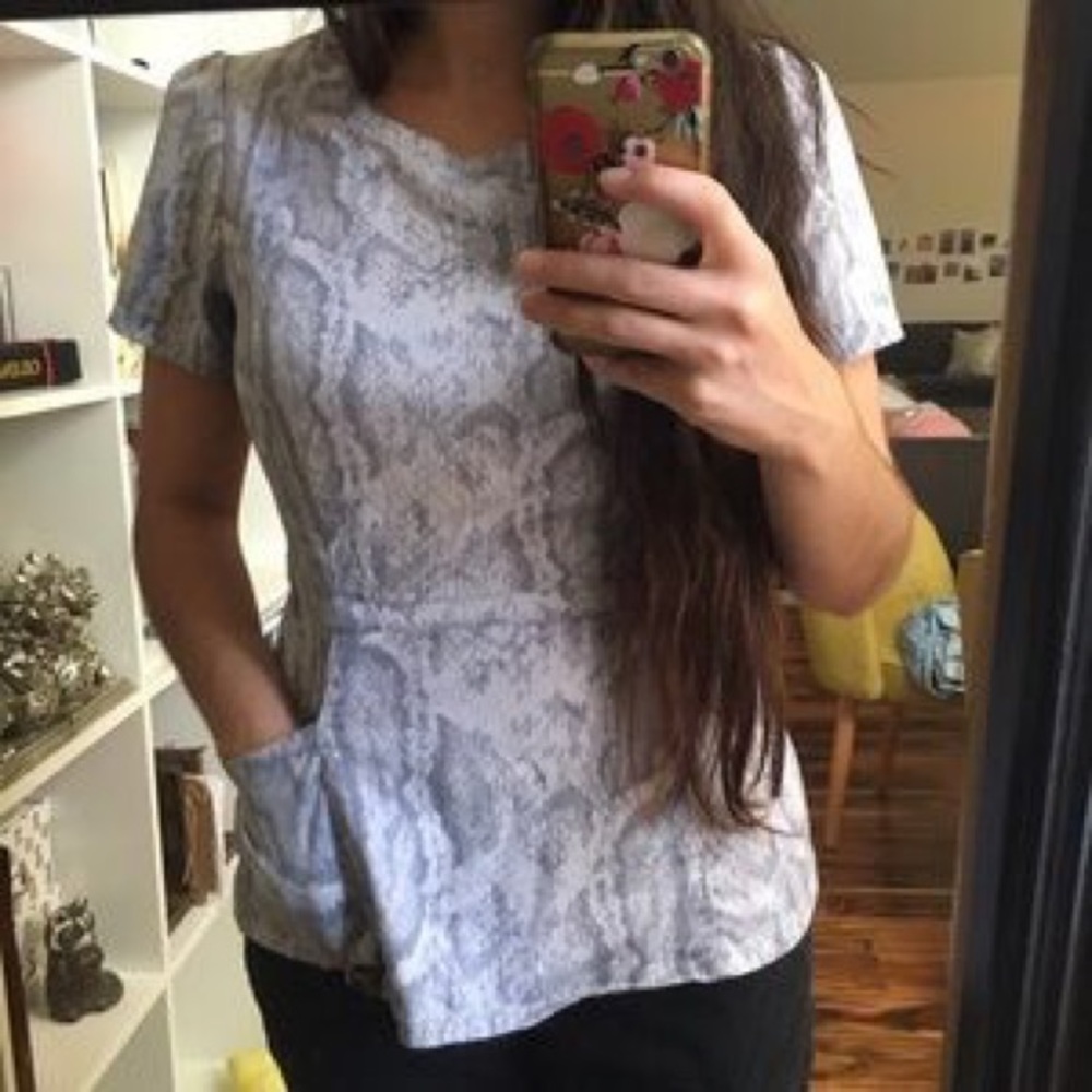 Jaanuu Gray Snakeskin Peplum Scrub Top